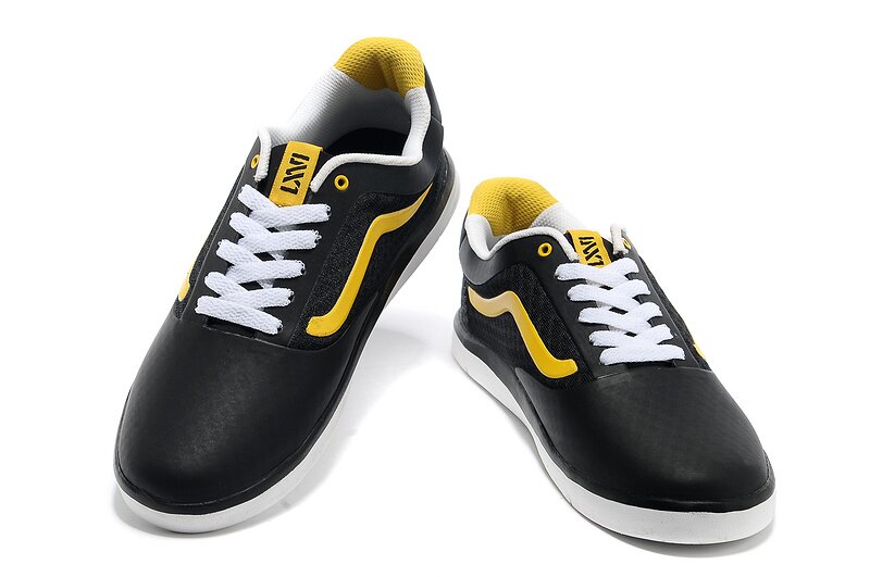 Chaussures Vans Classics V48